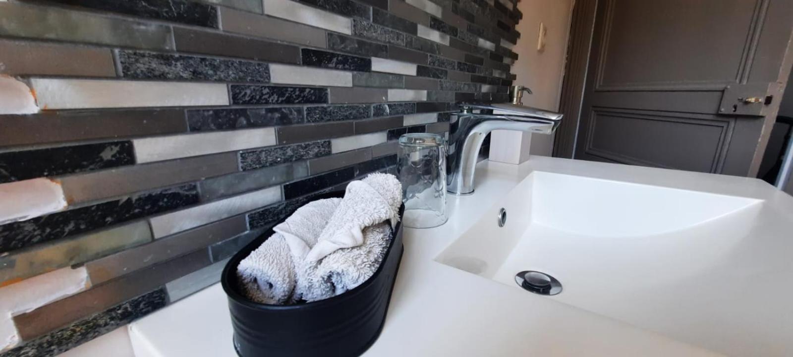 Homestay Maison Du Jardin Botanique 7 Min Centre Et Gare *